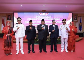 Gubernur Sultra Resmi Lantik Pj Bupati Mubar dan Busel