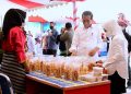 Presiden Jokowi dan Ibu Iriana Borong Produk UMKM di Wakatobi, Pemilik Stan Sangat Senang
