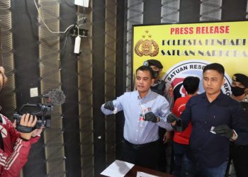Polisi Bekuk Seorang Wanita Diduga Pengedar Sabu di Kendari