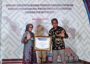 Buton Terima Penghargaan Sebagai Kabupaten Terbaik Penanganan Stunting