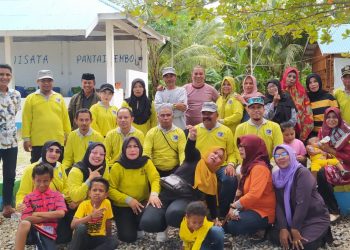 Eratkan Silaturahmi, Kerukunan Keluarga Muna di Buton Gelar Pertemuan di Pantai Lembo