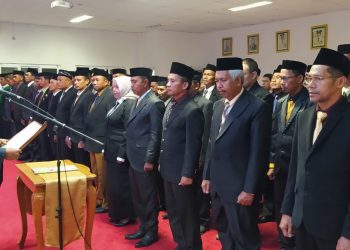 Dua Hari Lagi Habis Masa Jabatan, Bupati Buton Lantik Ratusan Pejabat Eselon, Termasuk 3 Pejabat Eselon II