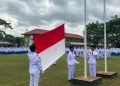 Santri Pondok Alamanah Rayakah HUT RI. Upacara Pengibaran Bendera Merah Putih Berjalan dengan Khidmat