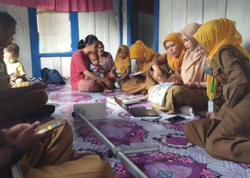 Laksanakan Arahan Pj Bupati Turunkan Stunting, Dinkes Buton Turun ke Rumah Warga Sasar Balita Beri Penanganan