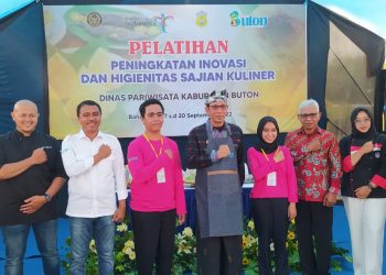 Dispar Buton Beri Pelatihan Kepada Pelaku Usaha Kuliner, Pj Bupati : Memasak Itu Intinya Ketulusan Hati