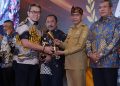 Pj Bupati Buton Dinobatkan sebagai Tokoh Inovatif Pemerintahan 2022
