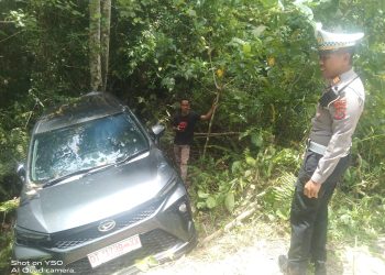 Telat Oper Gigi, Mobil Alami Kecelakaan di Pendakian Jalan Baru