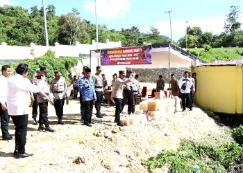 Polres Buton Musnahkan 2,2 Ton Minuman Keras