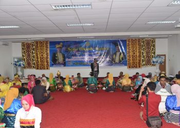 Pj Bupati Buton Minta Bantuan Kapal Tangkap di Hadapan Pejabat KKP