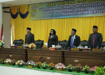 Pj Bupati Buton Hadiri Pelantikan PAW DPRD Buton