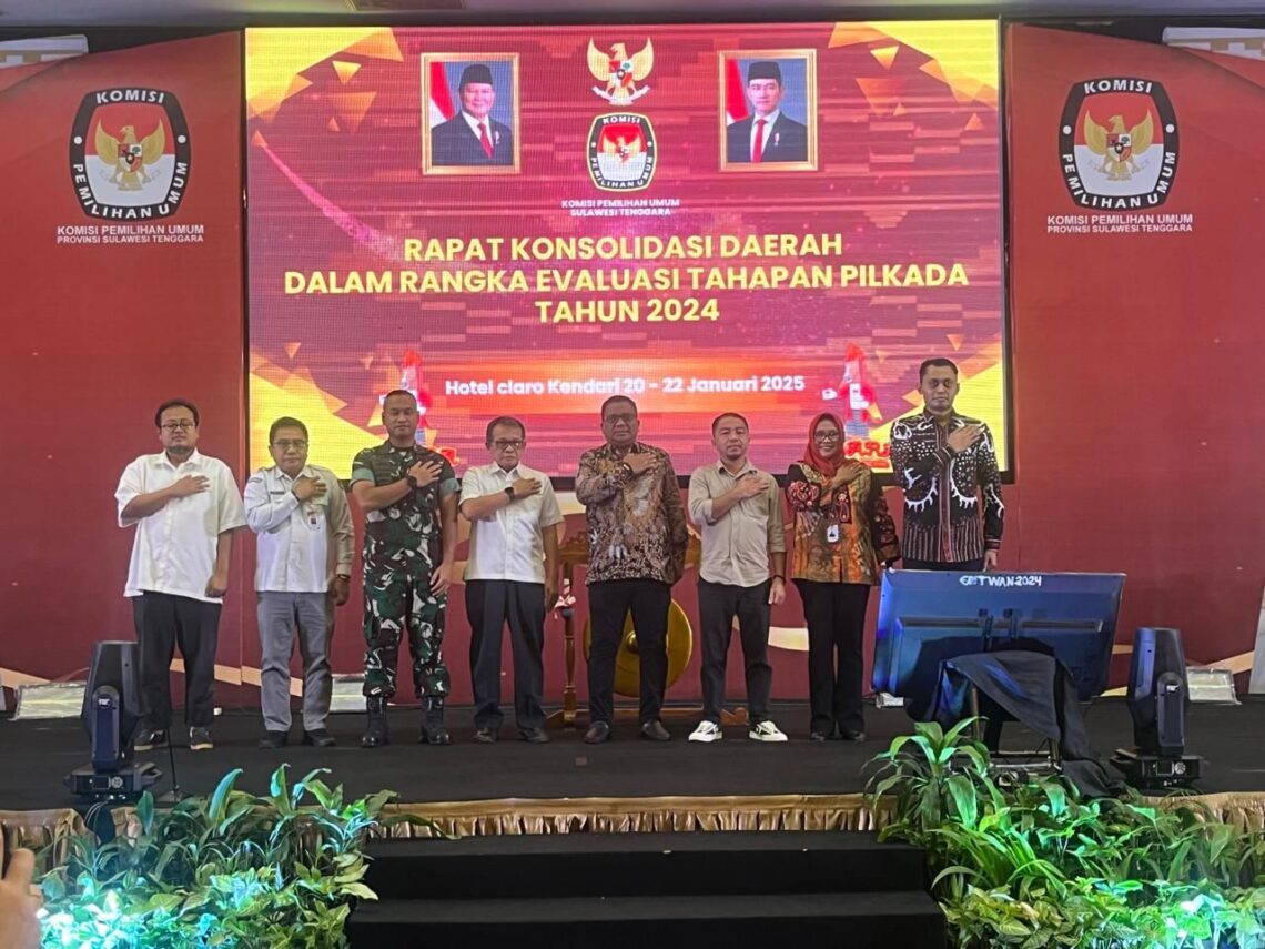 Pembukaan Rapat Evaluasi Pelaksanaan Pemilihan Kepala Daerah (Pilkada) 2024 yang dilaksanakan KPU Sultra di Hotel Claro. Dihadiri Forkopimda. (Foto : Ist)