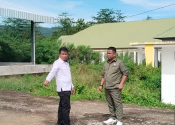 Terbengkalai, Ketua DPRD Buton Janji Benahi Fasilitas Pasar Sore Ompu