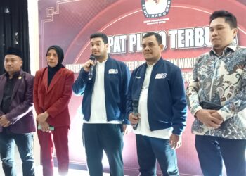 KPU Tetapkan Alvin – Syarif Sebagai Bupati dan Wakil Bupati Buton Periode 2025-2030