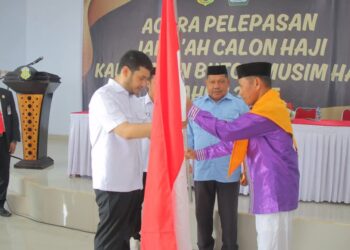 19 Jamaah Haji Asal Buton Resmi Dilepas, Bupati Titip Doa