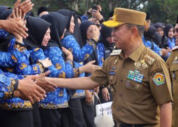 3.886 CPNS dan PPPK Pemprov Sultra Terima SK, Gubernur ASR : Ini Awal Pengabdian, Bukan Akhir
